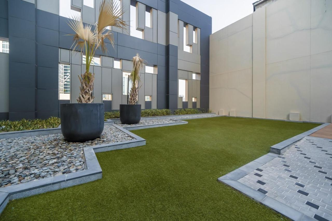Cozy And Elegant In Business Bay Apartment Dubai