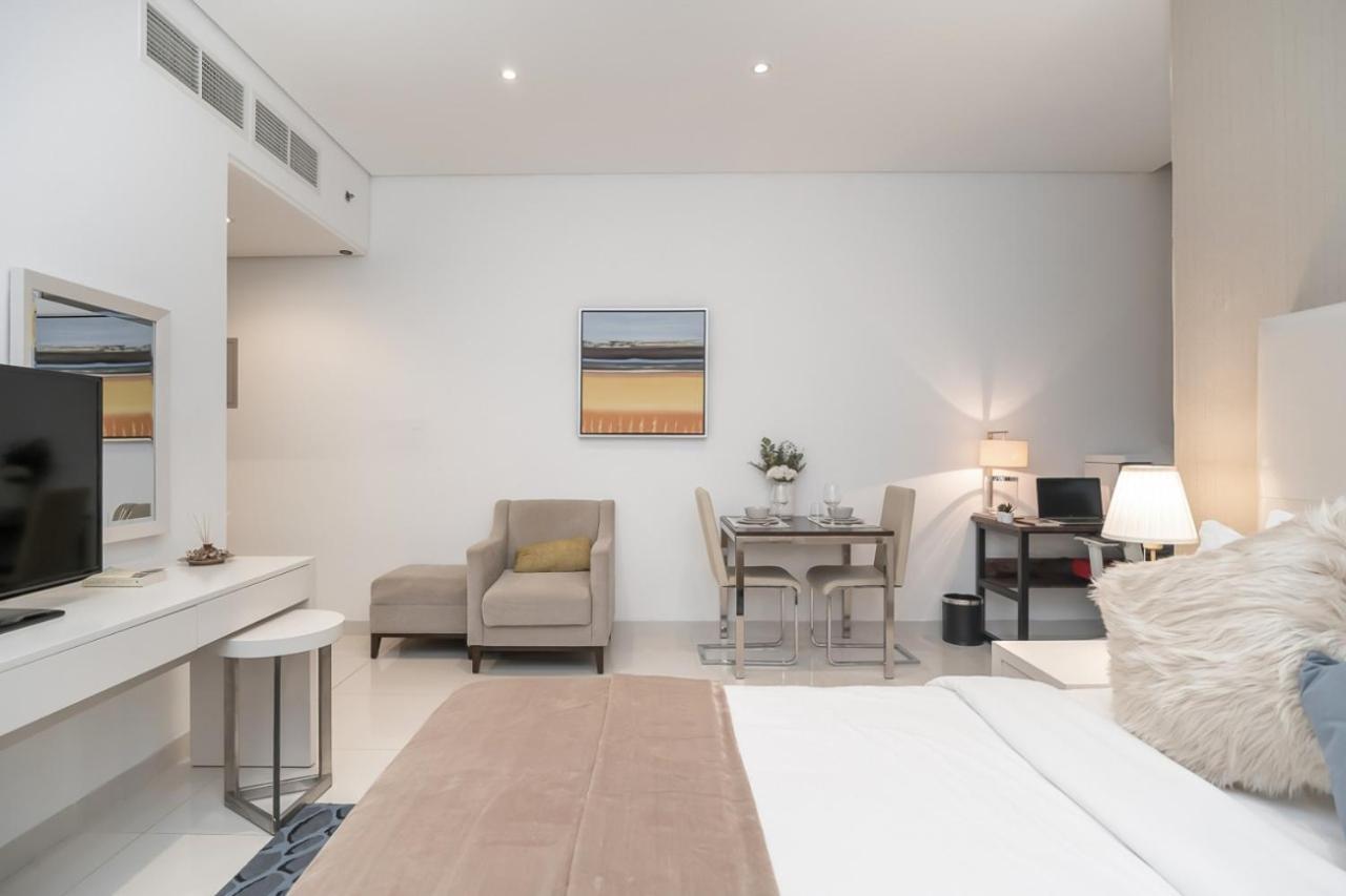Cozy And Elegant In Business Bay Apartment